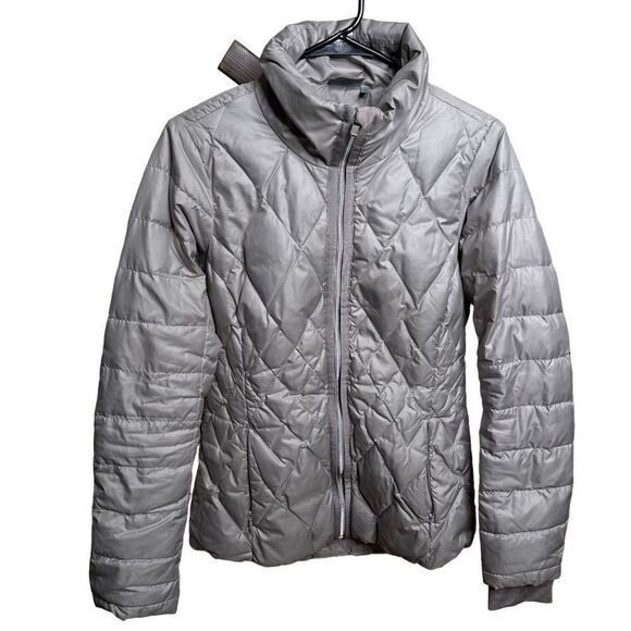 Athleta Puffer Jacket XS - Picture 1 of 5